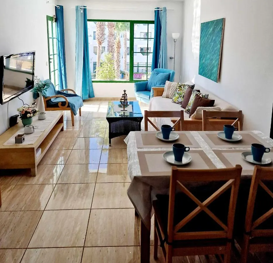 Lovely Apartment Mira With Pool Puerto del Carmen  0*, Puerto del Carmen (Lanzarote)